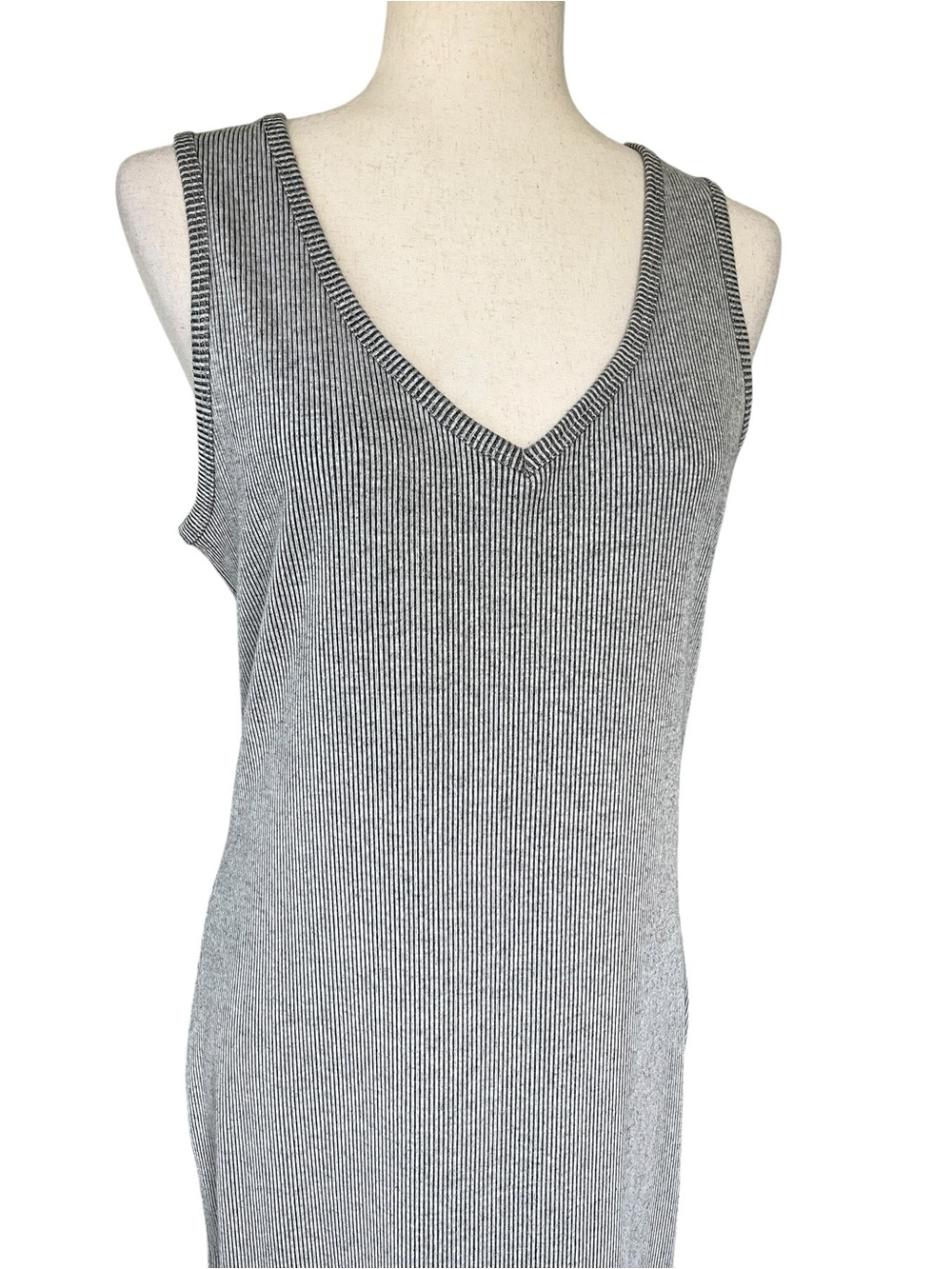 Mossimo ribbed pinstripe sleeveless mid dress - Picture 7 of 9